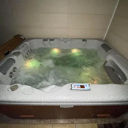 Casa Do Pinheiro * Fiães