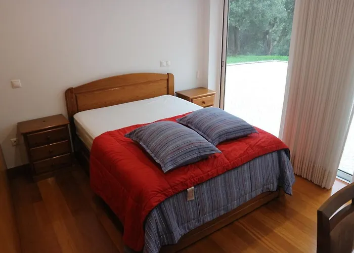 Casa Do Pinheiro * Fiães